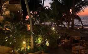Los Corales
